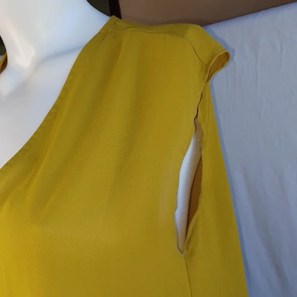 Rachel Roy oversized summer top very light fabric size small - Picture 2 of 5